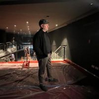 Juan José Campanella inauguró el Politeama: “Espero poder estar dirigiendo una obra propia acá”