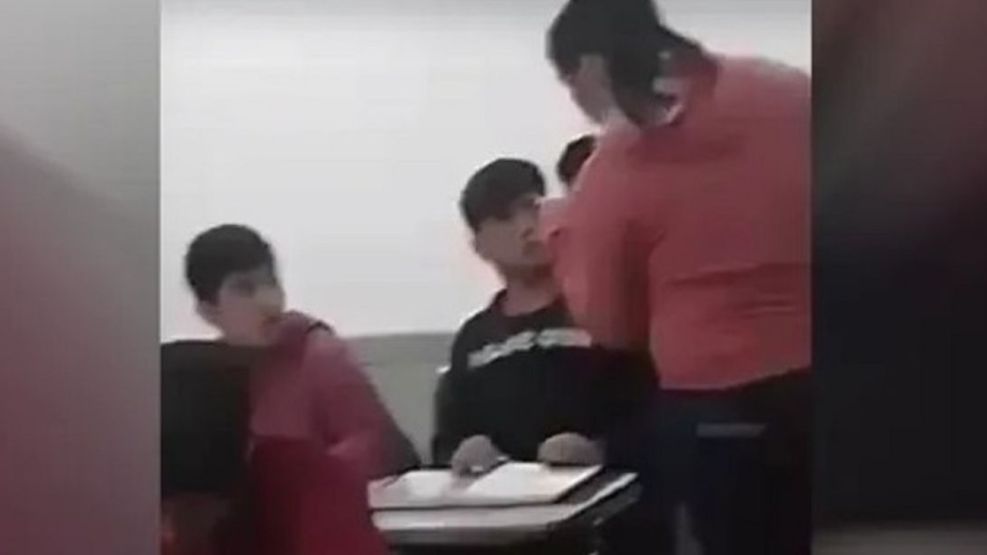 20220624 Madre agredió a un compañero de su hijo por una pelea en una escuela de Neuquén