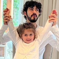 Isabel Macedo presentó la madrina de su hija Julia