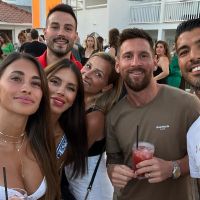 Antonela Roccuzzo, de fiesta en Ibiza junto a Messi: amigos, baile e imponentes looks