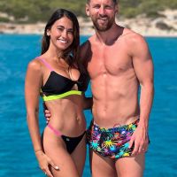 Antonela Roccuzzo, de fiesta en Ibiza junto a Messi: amigos, baile e imponentes looks