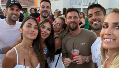Antonela Roccuzzo, de fiesta en Ibiza junto a Messi: amigos, baile e imponentes looks