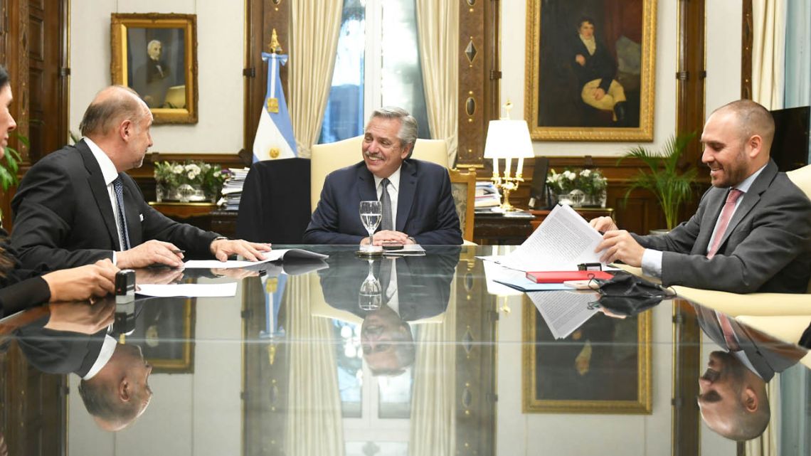 President Alberto Fernández hosts a meeting at the Casa Rosada.