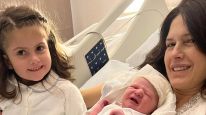 Isabel Macedo junto a sus hijas: Belita y Julia