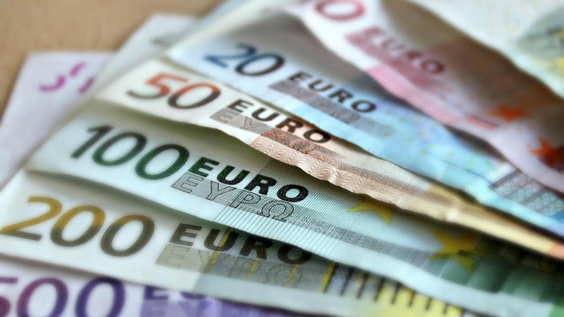 Euro blue hoy: el minuto a minuto de la cotización de este miércoles 24 de abril de 2024