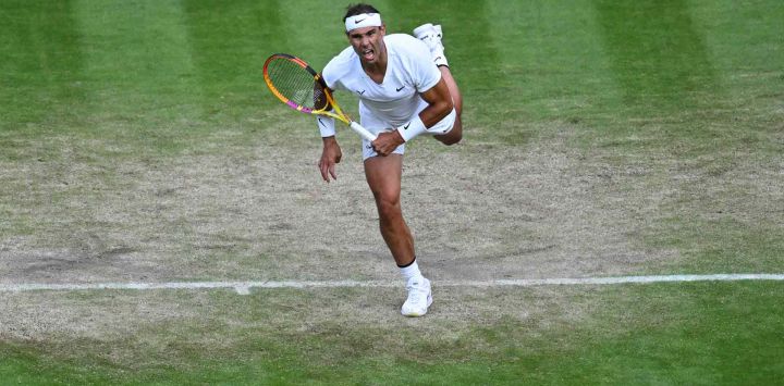 Rafael Nadal de España en el All England Tennis Club en Wimbledon, al suroeste de Londres. SEBASTIEN BOZON / AFP.