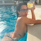 Lali Espósito compartió las fotos más hot de sus vacaciones con amigas