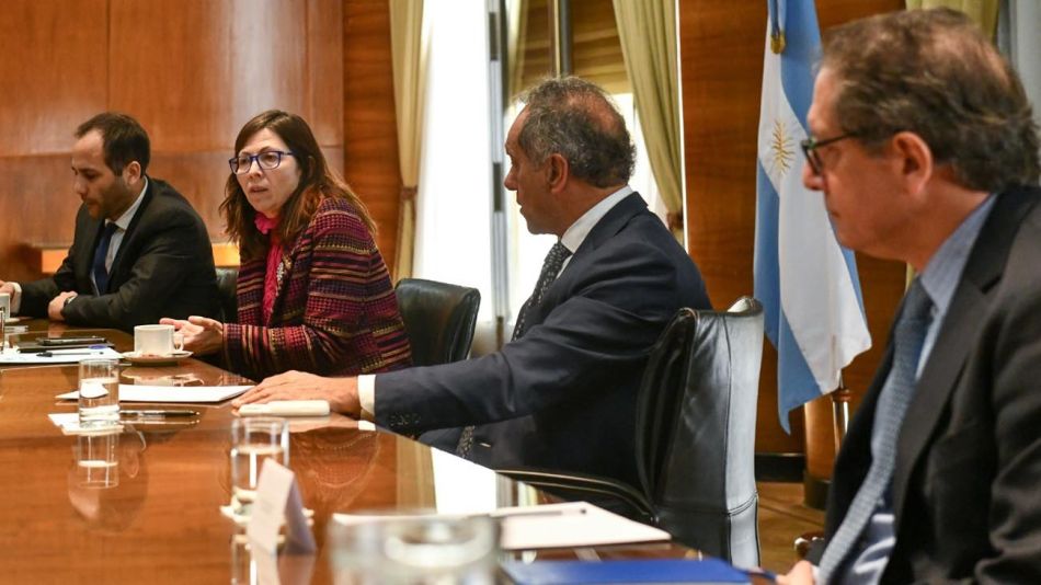 Batakis, Scioli y Pesece con empresas de alimentos 20220708