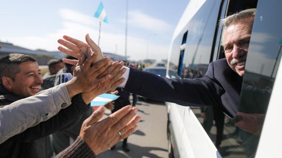 Alberto Fernández llegando este sábado 9 de julio a Tucumán.