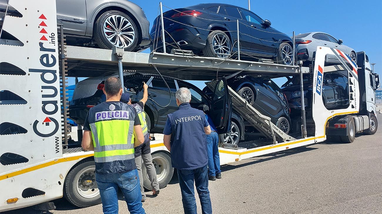 Centenares de coches robados recuperados en operativo policial mundial contra el tráfico de vehículos