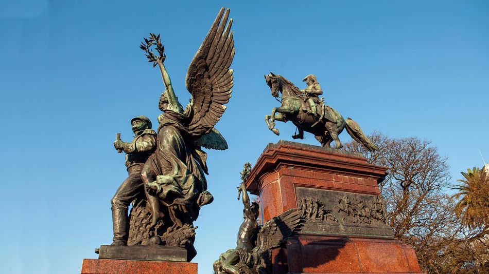 Monumento al General San Martín en la Plaza San Martín 20220712