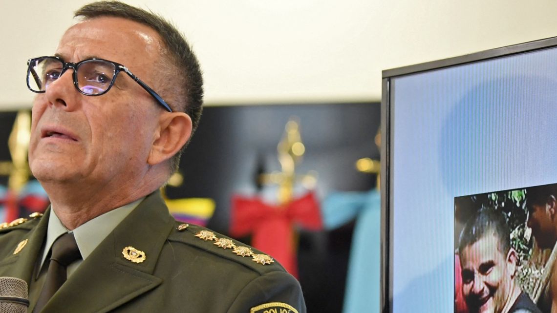 Colombian police commander Jorge Luis Vargas delivers a presentation on the killing of FARC dissident commander Nestor Vera, aka Ivan Mordisco, in Bogota, on July 15, 2022. Colombian forces have killed FARC dissident leader Nestor Vera and nine other rebels in an operation in the country's southwest, the defense minister said on Friday.