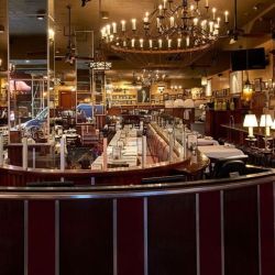 Carmine's y Dock's Oyster Bar, son parte de la NYC Restaurant Week.
