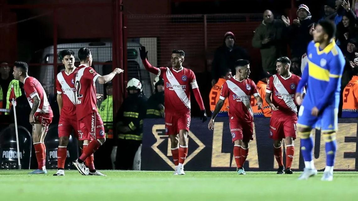 Argentinos Derrotó 2-0 A Boca Y Es Uno De Los Líderes Del Torneo | 442