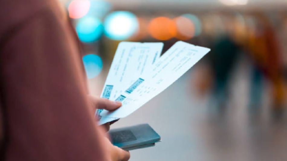 Dólar por las nubes: los pasajes de avión aumentaron hasta un 7% en los últimos días