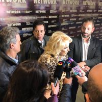 Mirtha Legrand fue al teatro y felicitó desde el auditorio a Flor Peña, por su actuación en Network