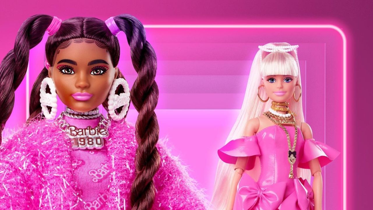 Barbiecore: o estilo da boneca foi parar na maquiagem - Revista Marie  Claire