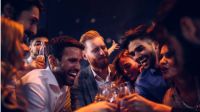 Los riesgos del consumo excesivo de alcohol en los menores de 40 años