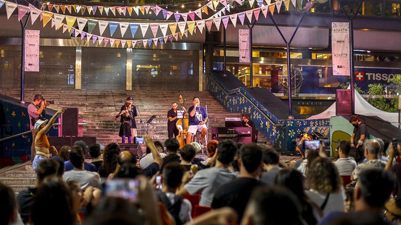 Este sábado y domingo habrá música, teatro y juegos por las calles del  Abasto | Perfil