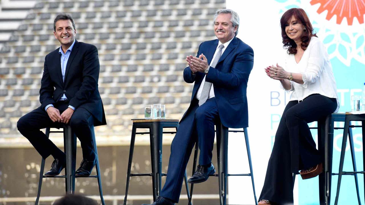 Sergio Massa junto a Alberto Fernández y Cristina Kirchner. | Foto:Cedoc.