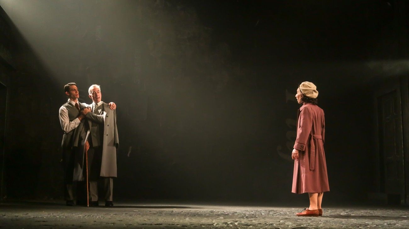 En el regreso Piaf al teatro Liceo, los actores entregan todo, en especial la protagonista, Elena Roger.