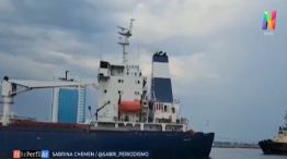 Con custodia militar, salió el primer barco de cereales desde Ucrania hasta Libia