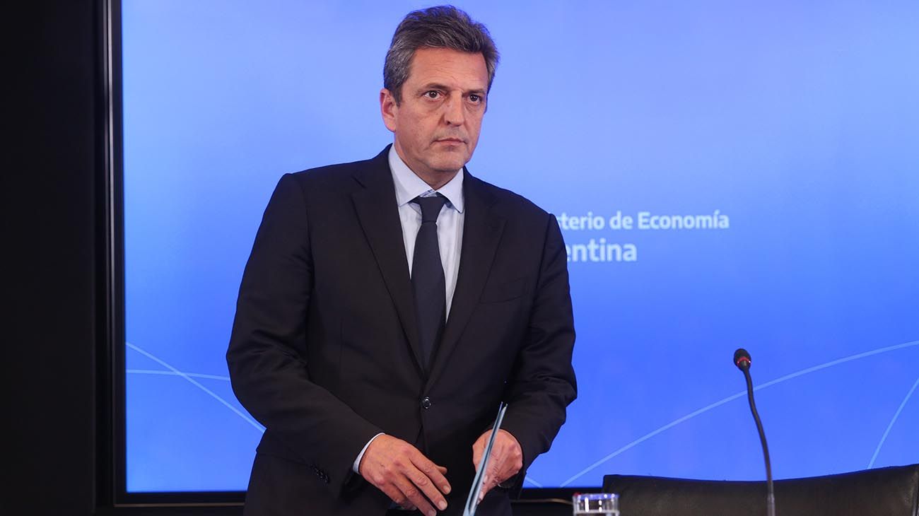  El ministro de Economía, Sergio Massa, durante el anuncio de las nuevas medidas