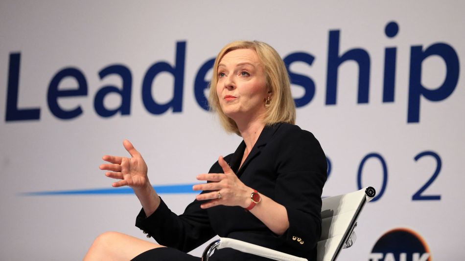 1008_liztruss_afp_g