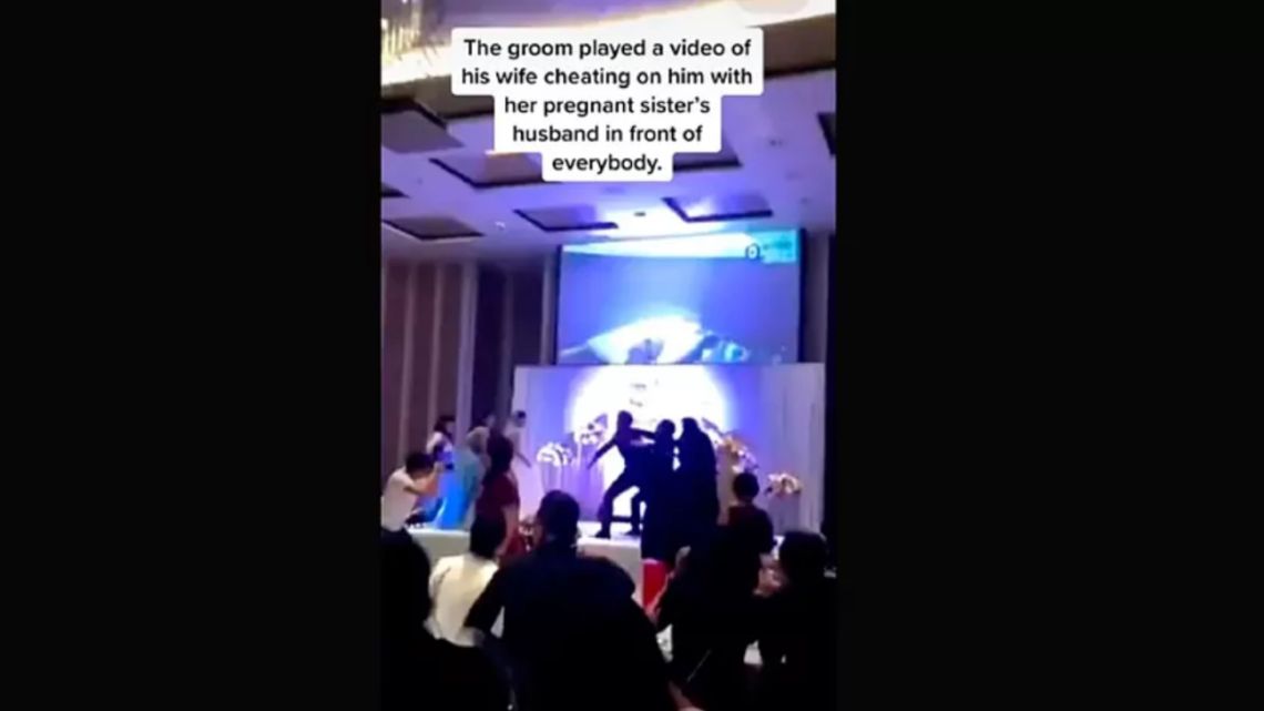 Ha registrato la sua fidanzata mentre faceva sesso con suo cognato e ha rivelato il video al suo matrimonio