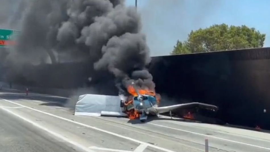 Una avioneta se estrelló en California 20220811