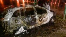 Auto quemado Aldosivi
