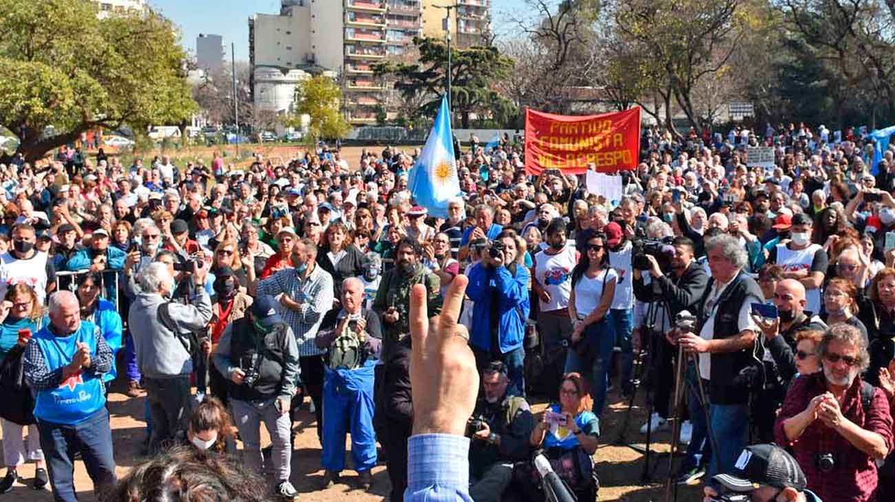 Mensaje. La Cámpora advierte que “no jodan” con CFK. Ayer hubo convocatoria en Parque Centenario.