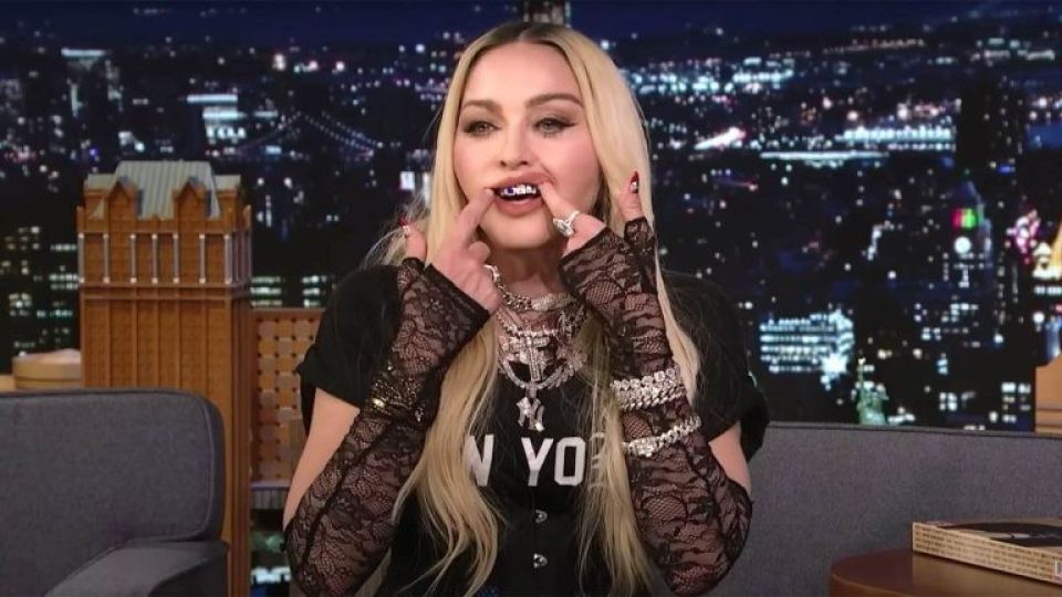 Madonna y sus dientes con diamantes