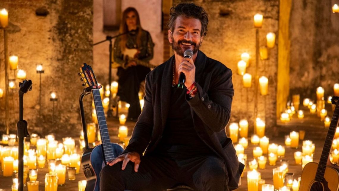 Ricardo Arjona, ¿está de vuelta o resalta su esencia? Modo Fontevecchia