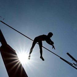 Ersu Sasma de Turquía compite en la calificación de salto con pértiga masculino durante el Campeonato Europeo de Atletismo en el Estadio Olímpico de Múnich, en el sur de Alemania. ANDREJ ISAKOVIC / AFP. | Foto:AFP