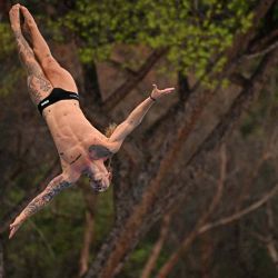 El Appenzeller de Matthias de Suiza compite en la ronda 1 de 27 millones de buceo masculino en el Campeonato de Aquatics Europeos de Len en Roma. Alberto Pizzoli / AFP. | Foto:AFP