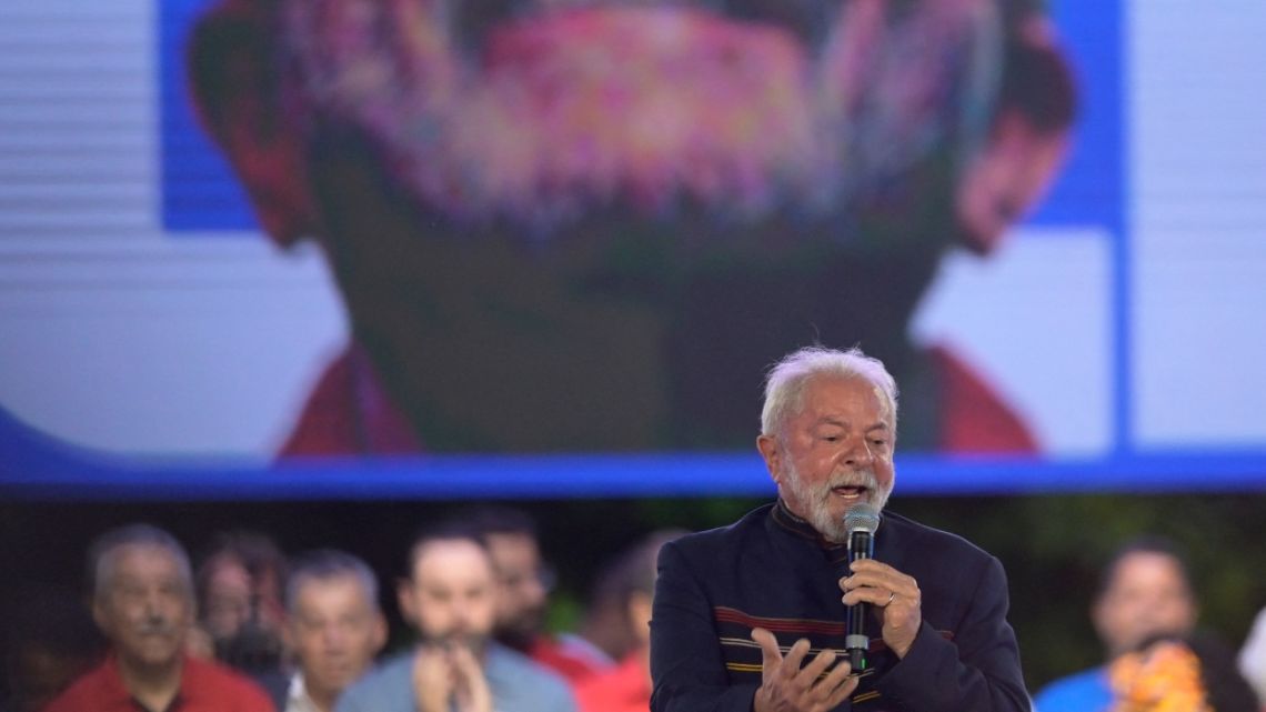 Brazil's ex-president Luiz Inacio Lula da Silva delivers a speech during a political gathering as part of his campaign for the presidency, at Praca da Liberdade in Belo Horizonte, Minas Gerais State, Brazil, on August 18, 2022. Brazil holds presidential elections on October 2.
