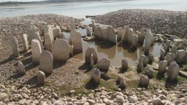 La sequía en España puso en evidencia un tesoro arqueológico en la zona de Valdecañas, en Cáceres.