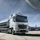 Mercedes-Benz Camiones y Buses presentó el Actros 2545 LS/33