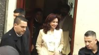 Salida de Cristina Fernández rumbo al Congreso 20220823