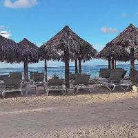 Barby Silenzi y El Polaco viven su amor en las playas de Jamaica