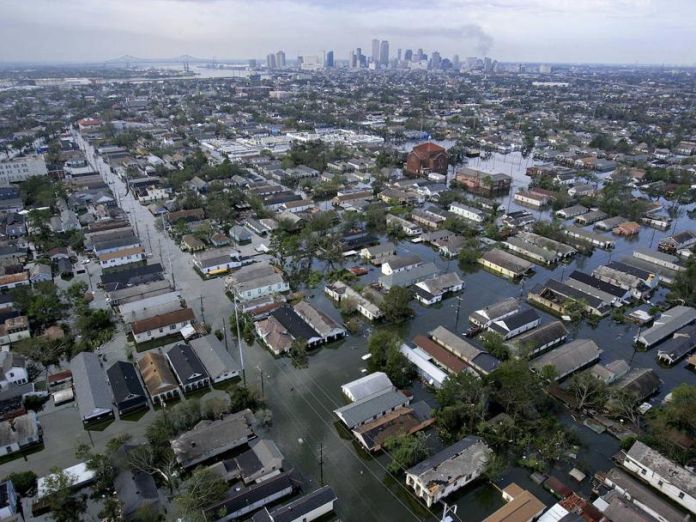 El 29 de agosto de 2005 el devastador huracán Katrina tocó tierra en  Estados Unidos