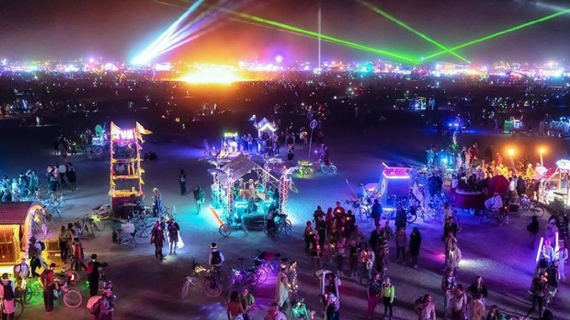 Qué es Burning Man, un espectacular festival en Estados Unidos Perfil