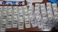 Una mujer encontró 16 mil dólares y los llevó a la policía, en Misiones 20220831