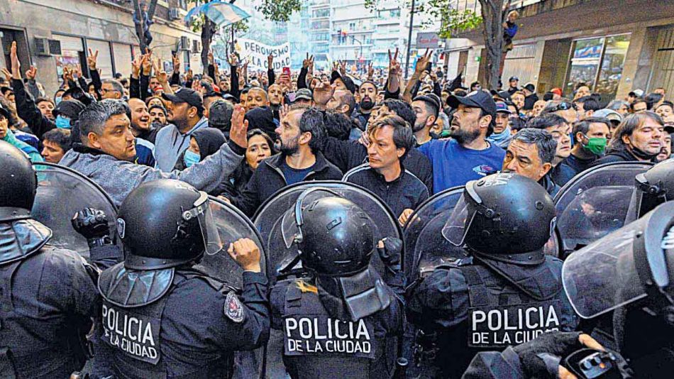 202209_03_policia_represion_cedoc_g
