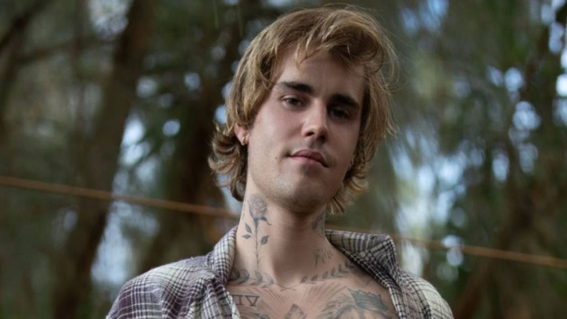 Justin Bieber, is he coming out of his weekend shows in Argentina?