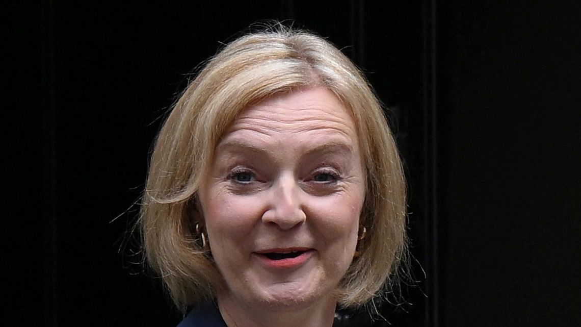 Britain's Prime Minister Liz Truss leaves from 10 Downing Street in central London on September 7, 2022.
