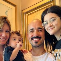 Abel Pintos reflexivo en su primer año de matrimonio: “Mora me modificó”