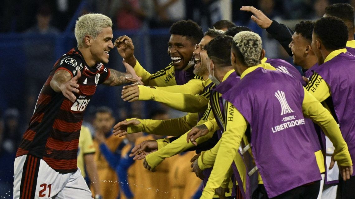 Flamengo's Brazilian forward Pedro celebrates after scoring against Vélez Sársfield during their Copa Libertadores first leg semi-final football match at the José Amalfitani stadium, in Buenos Aires, on August 31, 2022.