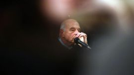 Christian von Wernich, el siniestro cura que "confesaba" a los detenidos de la dictadura